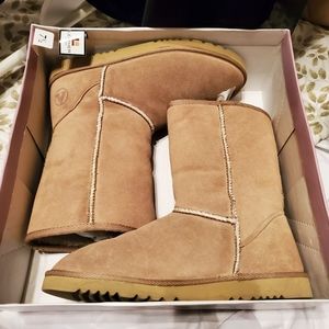 Airwalk fleece lined suede boots